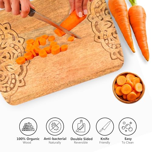 Tabla de cortar de madera natural con mango y diseño quemado miniatura 4