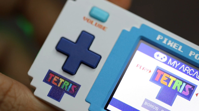 Amazon.com: Tetris Pixel Player: Officially Licensed Tiny Tetris
