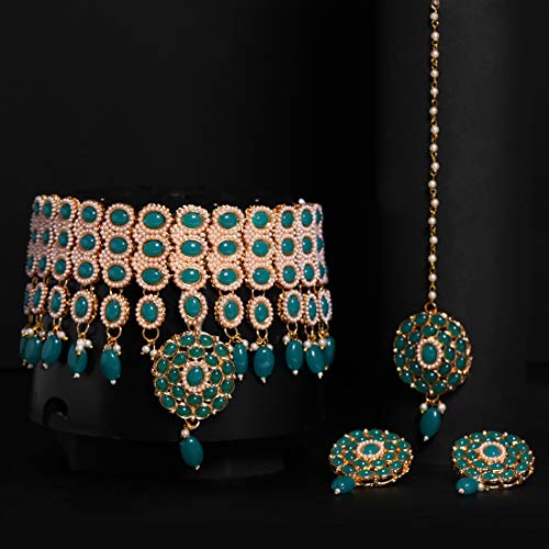 Plated Traditional Emerald Stones Pearl Choker Necklace Set with Drop Earrings