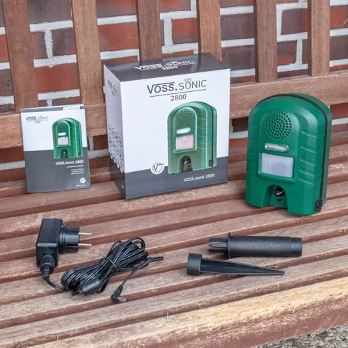VOSS.sonic 2800 Ultraschall Vertreiber mit Bewegungsmelder & Blitz - Marderschreck, Katzenschreck, Tierschreck, Waschbären inkl. Netzteil und Erdstab