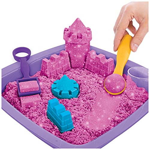 Kinetic Sand Schimmer Sandbox Set - mit 454 g schimmerndem magischem kinetischem Sand in Rosa, Spielwanne und Zubehör für kreatives Indoor-Sandspiel, für Kinder ab 3 Jahren
