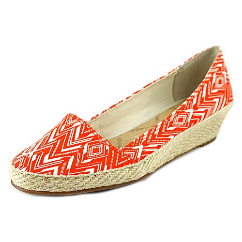 Livmorx t[cAؐ̃{Eɑ邽߂̖؂̃Zbg̃~LVOA傫ȃT_R|@ۂ̃T_{EWtApX^ (J[ 5)