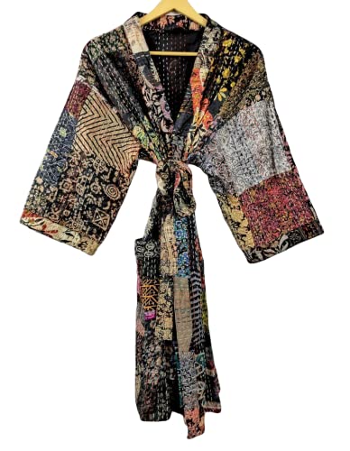 Mujeres Kimono Robe hecho a mano Patola de seda negra Kantha Quilt Body Warmer Coat Rob Patchwork Overcoat Jacket Rajbhoomi Cover
