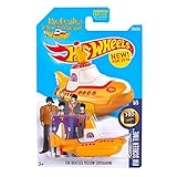 Hot Wheels 2016 HW Screen Time No. 225/250 1:64 Scaled The Beatles Yellow Submarine