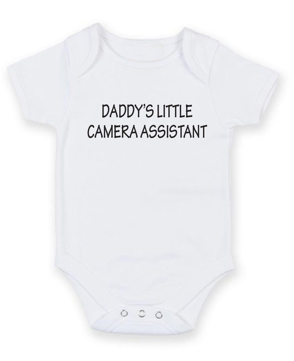 FoxyPrinting Daddy's Little Camera Assistant - Personalised Baby Boy Girl Baby VestUnisex Short Sleeve Bodysuit (0-3 months)