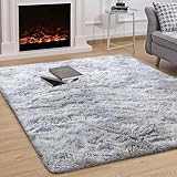 🎿【TAPIS ANTIDÉRAPANT】: Le dos du Tapis Moderne À Poils Courts Doux a des points de préhension antidérapants, ce qui peut augmenter la friction entre le tapis et le sol, qui aident à tenir en place sur le sol en bois ou en d'autres matériaux. Le Tapis Salon Poils Courts Moderne a été conçu pour durer des années, même dans les zones à fort trafic de votre maison. (Veuillez toujours garder le dessous des tapis au sec.)