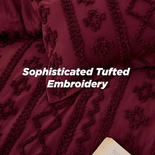 Bedsure Tufted Boho Comforter Set King Size - Dark Red Boho Bed Set, GentleSoft™ 3 Pieces Farmhouse Shabby Chic Embroidery Bedding, Gifts for Woman, Soft Jacquard King Comforter for All Seasons