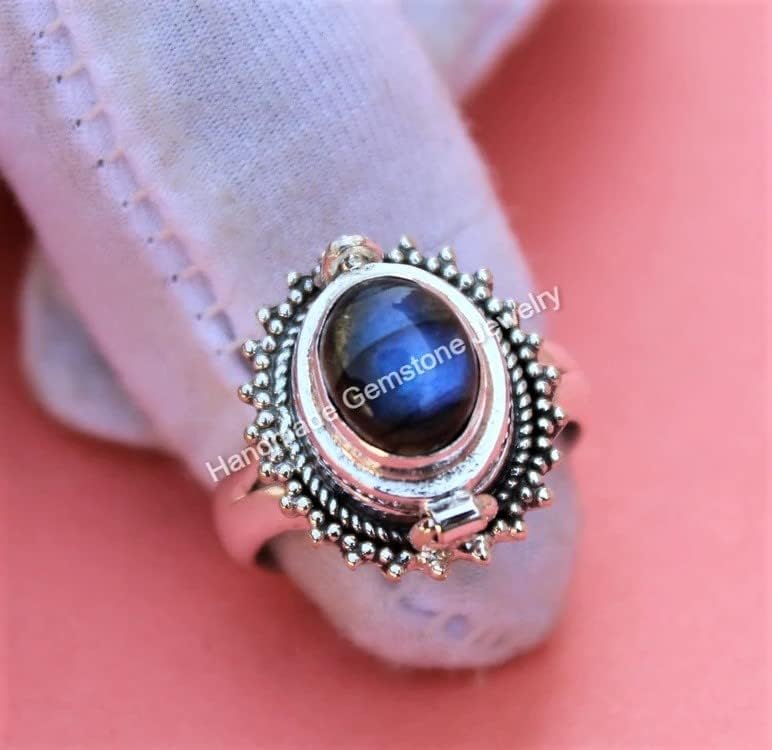 Blue Flash Labradorite Ring, Poison Box Ring, Secret Message Ring, Vintage Box Ring, Openable Poison Ring, Locket Ring, Boho Ring, Pillbox Ring, Openable Ring, Poisoner Ring, Labradorite Jewelry