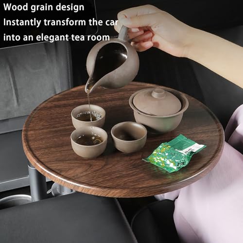 Intérieur de voiture propre grâce au plateau de table pour aliments