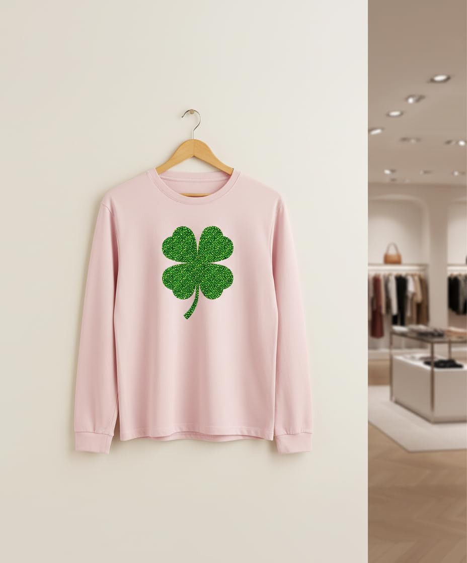 Green Leopard Shamrock St Patricks Day Lucky Irish Clover T-Shirt for Women Girls Mom Wife Grandma Girlfriend