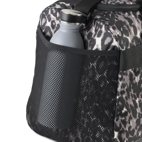 PUMA Erwachsene Challenger 35L Kleine Sporttasche mit Allover-Print OneSize, Mouse Gray Buttercream Leopard AOP Beige Yellow – Ansicht 4