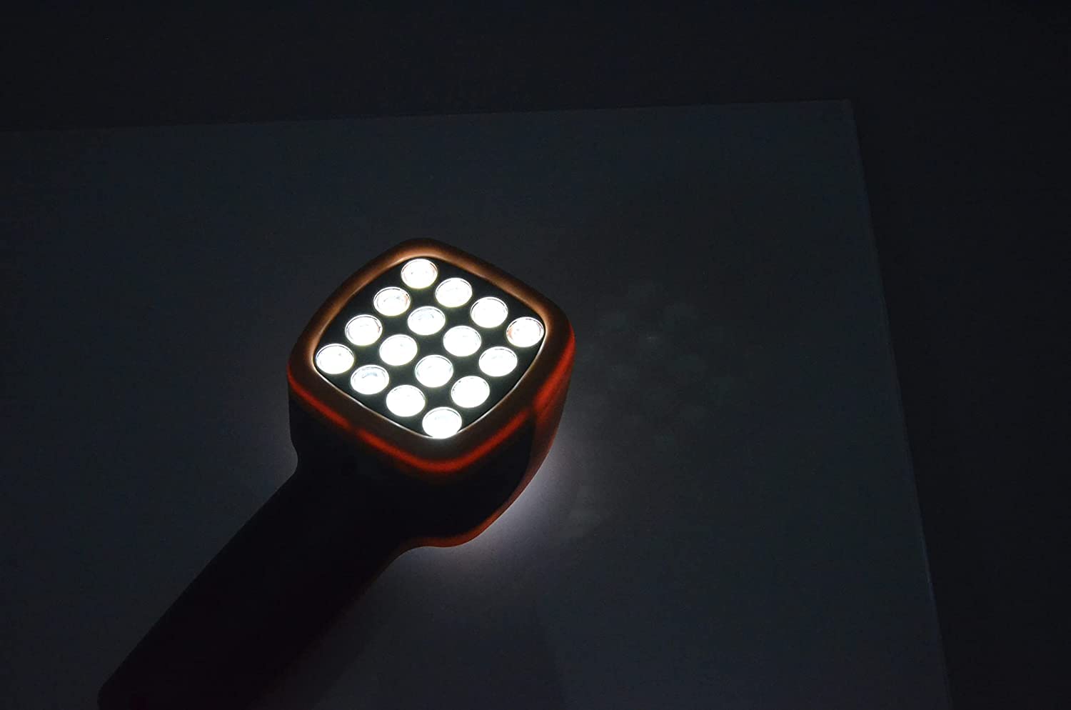 Estroboscopio RPM Digital LED - AIOMEST Medidor RPM/Hz 60~99999 - Tacómetro Sin Contacto con Luz Estroboscópica Ajustable para Probador Velocidad del Motor del HVAC - Alta Precisión 0,001%