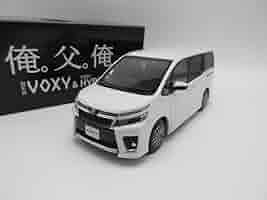 トヨタ　80系 前期　エスクァイア   カラーサンプル　ミニカー　ホワイトパール トヨタ 80系 前期 エスクァイア カラーサンプル ミニカー