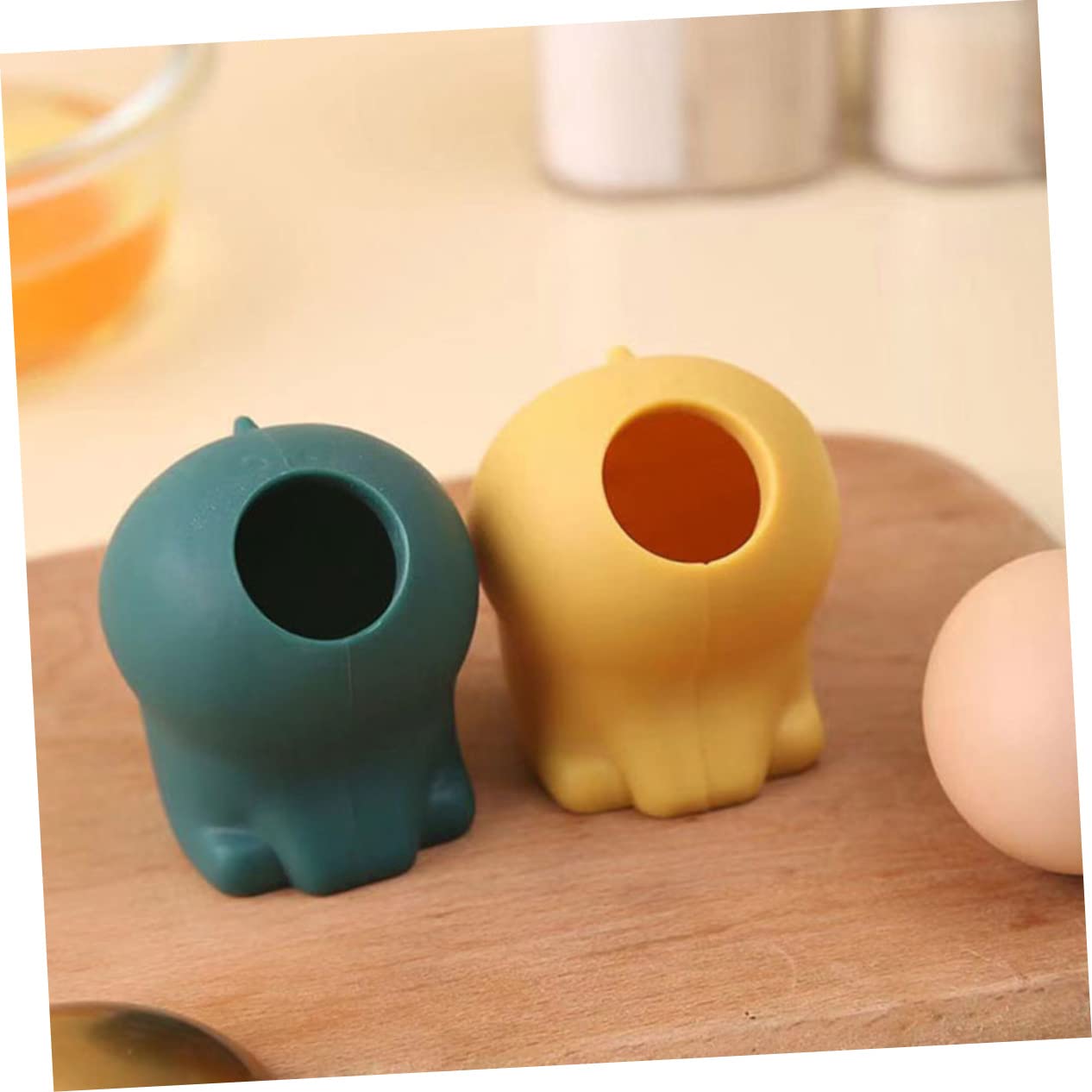OFFSCH 2Pcs Cartoon Silicone Egg Yolk Separator Efficient Kitchen Gadget for White Separation Simple and Portable Baking Tool
