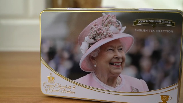 New English Teas Queen Elizabeth II Tea Caddy with 72 Tea Bags
