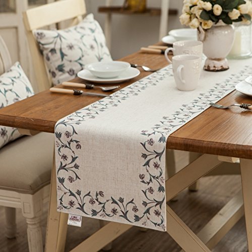 Chemin de table lin double épaisseur beige pour repas de fête chic