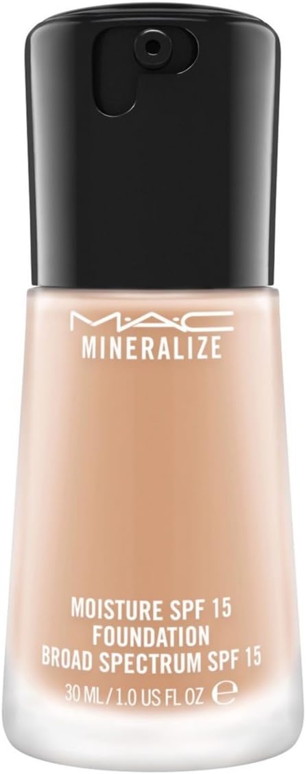 Mac Mineralize Moisture SPF 15 Foundation Broad Spectrum - Nw20 by M.A.C