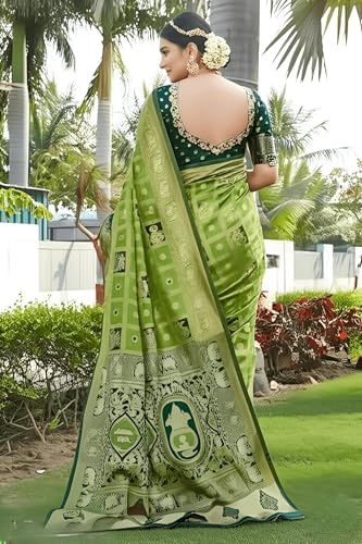 Image of Yashika Women's Banarasi Kanjivaram Silk Woven Saree | Animal Printed Patola Silk Saree for Women