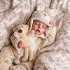 Muñeca Bebé Renacida JIZHI 17 que Bebe y Moja, Vinilo Suave Completo Niña | Aspecto de Recién Nacido con Ojos Cerrados, Detalles Realistas, Conjunto de Oso, Juego de Alimentación y Cambio de Pañal, Regalo para Niños Mayores de 3 Años 8