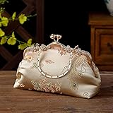 damen clutch rosa Die Clutch bietet viel Platz für Ihr geliebtes kleines Handy, Autoschlüssel, etwas Luftpolster, Lippenstift und andere Schminkutensilien, zierlich und praktisch.