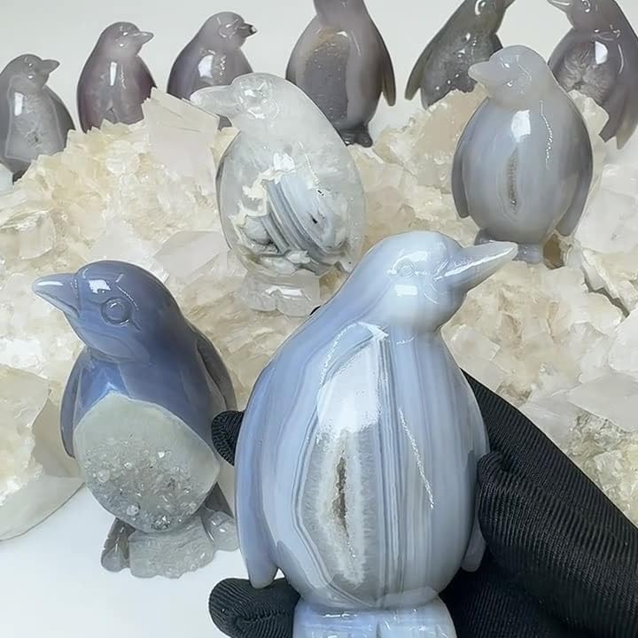 Natural Agate Geode Penguin Crystal Carving 2.36–2.75 Inches (0.20–0.23 ft) – Handcrafted Gemstone Penguin Figurine, Feng Shui Energy Healing Stone for Home Office Décor, Crystal Ball Halloween Decor