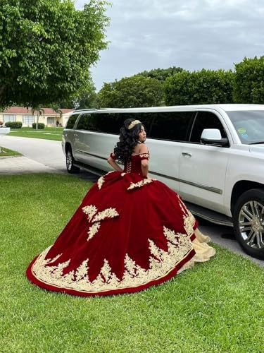 Mauuwy Off Shoulder Gold Lace Quinceanera Dresses Puffy Velvet Prom Dresses Long Ball Gown Beaded Tiered Sweet 16 Dresses2