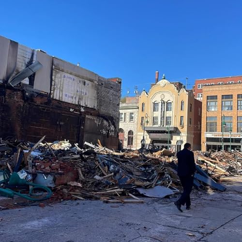 On revient sur l'incendie majeur au Centre-Ville de Sherbrooke : Fanny Lachance Paquette de Noovo Info est avec nous!