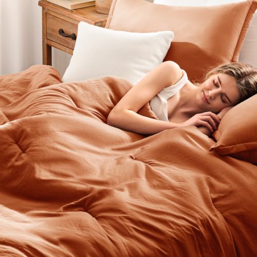 Image of Twin Comforter Set Prewashed Lightweight Quilted Bedding for All Season | 2PCS Terracotta Breathable Down Alternative Bedding Set with 1 Solid Comforter (68 inchx90 inch) and 1 Soft Pillowcases (20 inchx26 inch)