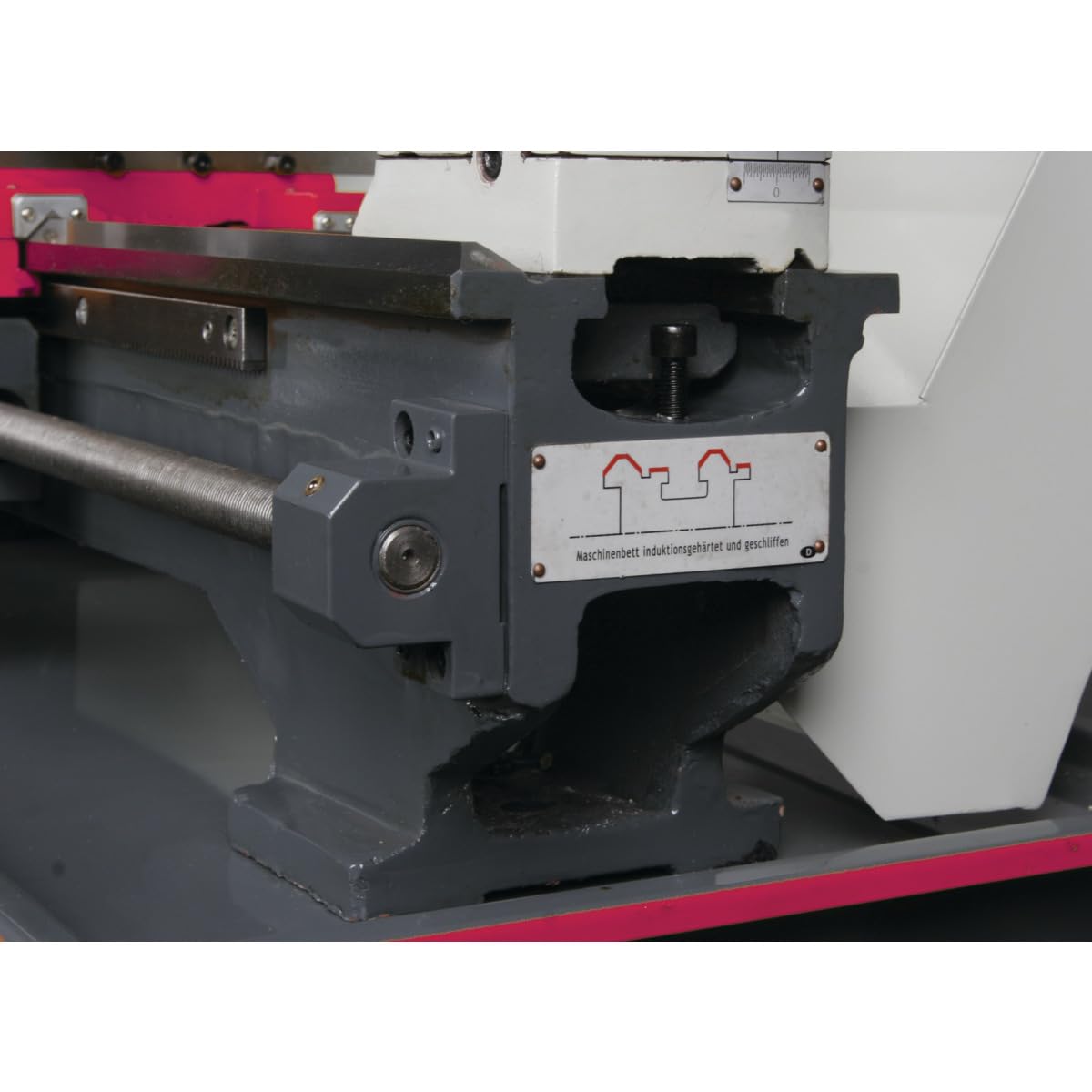 Torno completamente equipado TU 2304