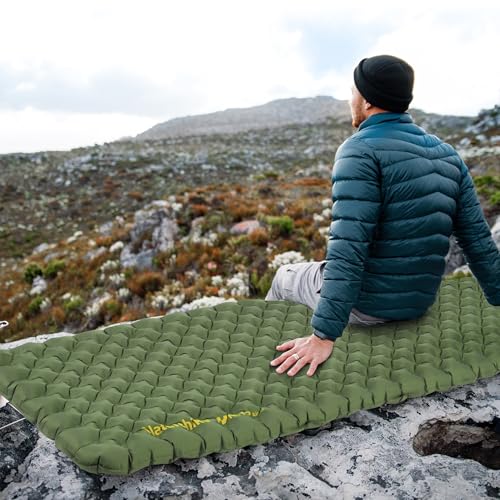Image of Naturehike 27oz Ultralight Sleeping Pad, Insulated Inflatable Sleeping Pad 4.6R, Lightweight Sleeping Mat for Camping, Hiking, Backpacking, with Air Pump Sack