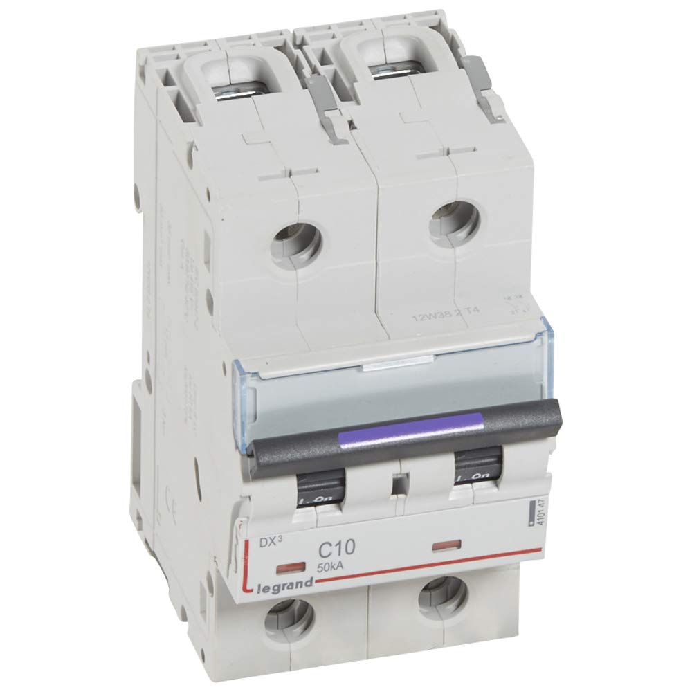 Disjoncteur DX³ 50kA protégeant votre maison connectée 2P 10A courbe C