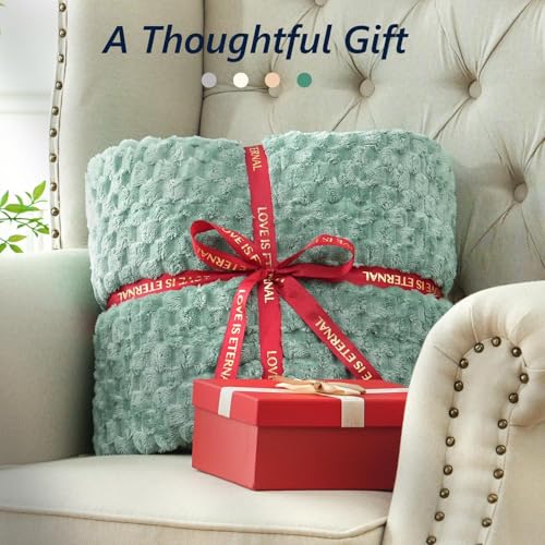 Image of Mr. Sandman Weighted Blankets for Adults Queen Size 20lbs, Warm Sherpa Fleece Throw Blanket for Sleep and Calm, Soft Cozy Heavy Bed Blanket with Jacquard Flannel, 60 x 80 Inches, Green