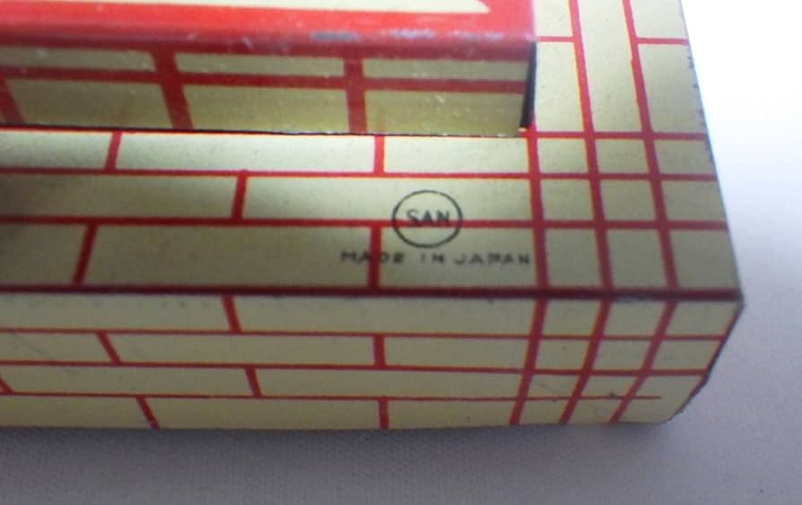Amazon.co.jp: マルサン 五重塔金庫 五重塔 ブリキ 貯金箱 鍵
