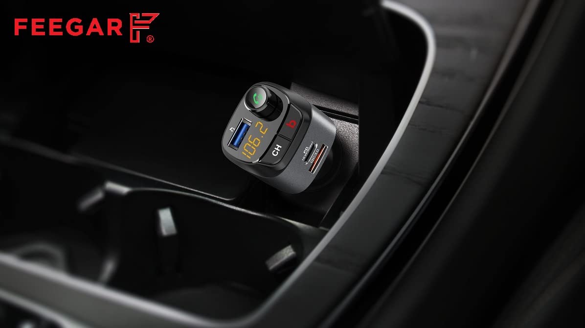 Feegar Q100 Pro Transmiter FM Bluetooth 5.0 zestaw głośnomówiący QC3.0 MP3 LED Ładowarka samochodowa USB 38W Mikrofon HD Przycisk B (Bass Boost Surround Effect) Typ C PD 3.0 / 4.0 Siri Assistant Pokazuje stan napięcie w aucie