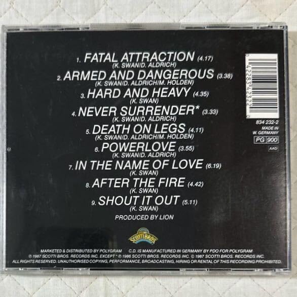 Amazon.co.jp: 独オリジナル盤！LION/ライオン/DANGEROUS ATTRACTION 