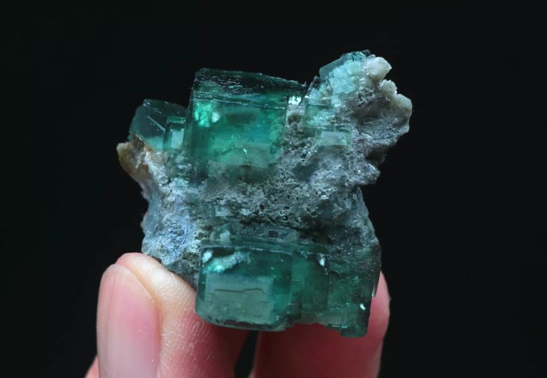 緑色の石英に蛍石 楽天市場】【厳選品質 一点物】フローライト 原石｜蛍石 Fluorite 緑