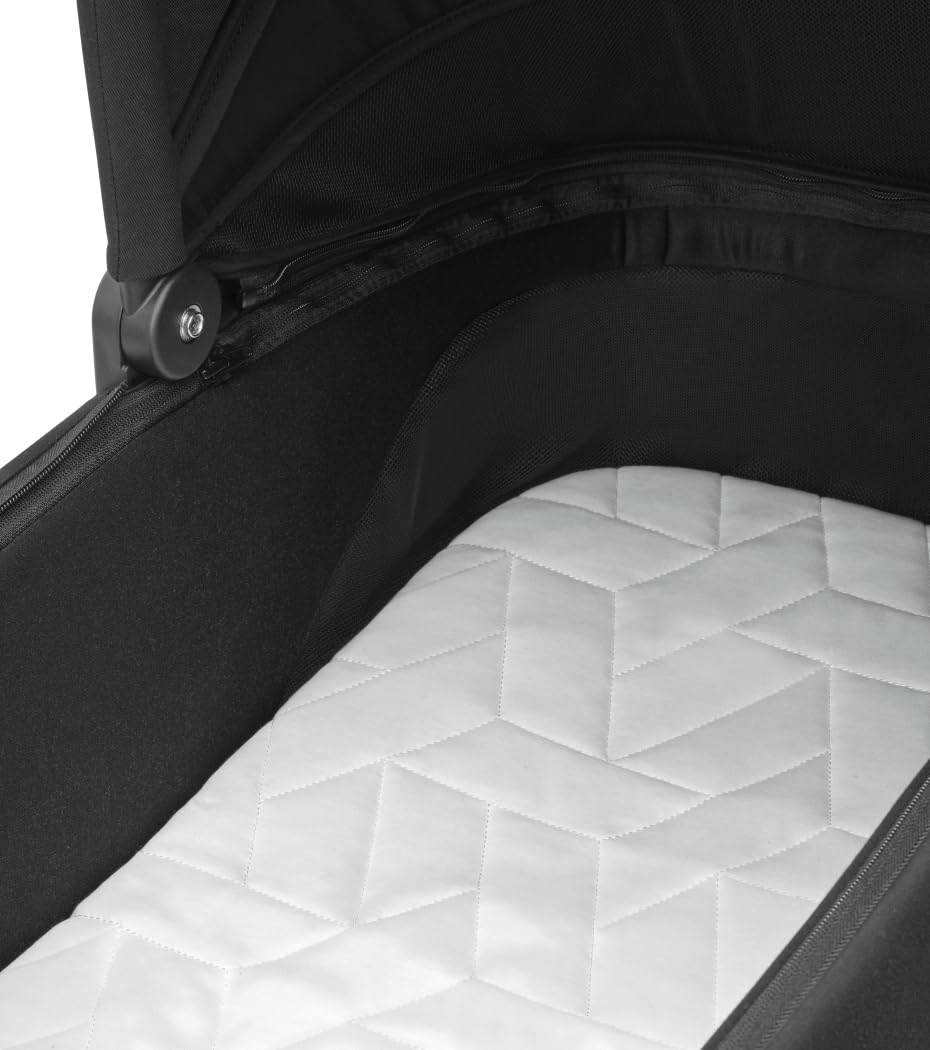 Maxi-Cosi Oxford Plus Cochecito 2 en 1, incluye el capazo, 0-4 años, 0-22 kg, Plegado compacto, Asiento espacioso, reclinación ergonómica, Suspensión de última generación,Amplia cesta, Twillic Black