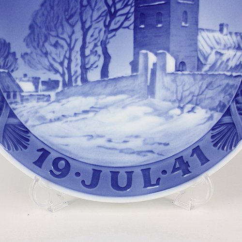 1941年 「デンマークの村の教会」 イヤープレート ロイヤルコペンハーゲン Amazon.co.jp: ROYAL COPENHAGEN (ロイヤル コペンハーゲン) 1941年