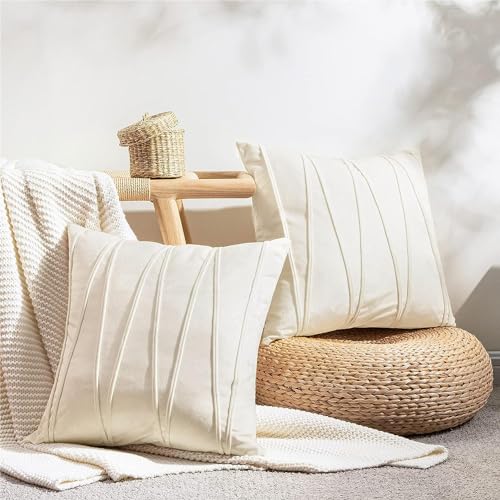 Image of Amazon Brand - Umi Decorative Striped Throw Pillow Covers 18 X 18 Inch,Soft Solid Velvet Pillow Covers Cushion Case with Zigzag Pattern for Sofa Bedroom 45 X 45 Cm (Pack of 5) Cream