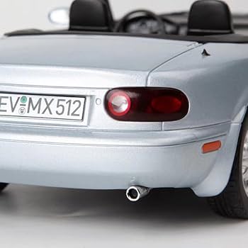 Mazda MX-5 1/18 スケールモデル Amazon.com: Motor city classics 1:18 Scale Diecast | Mazda
