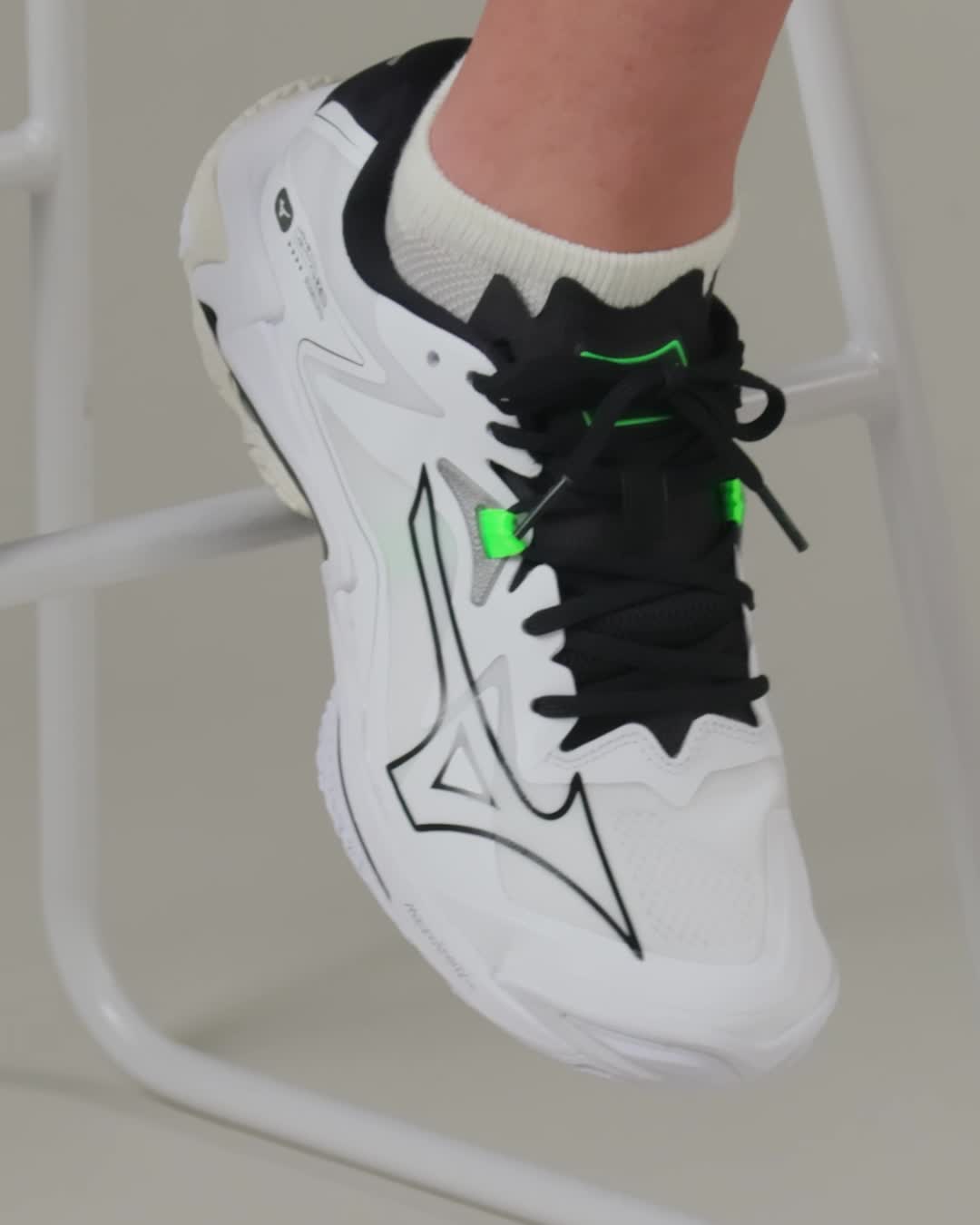 Amazon | [Mizuno] ウエーブライトニング Z8 V1GA240051225