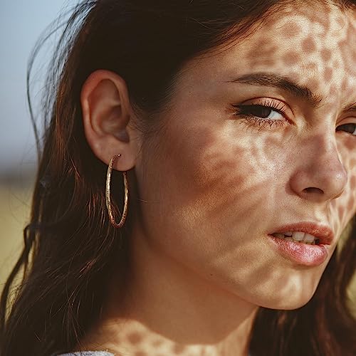 Gold Hoop Earrings for Women 14K Gold Earrings for Women Sparkling Design Hypoallergenic Lightweight Womens Earring Hoops 25 MM/30 MM/40 MM3