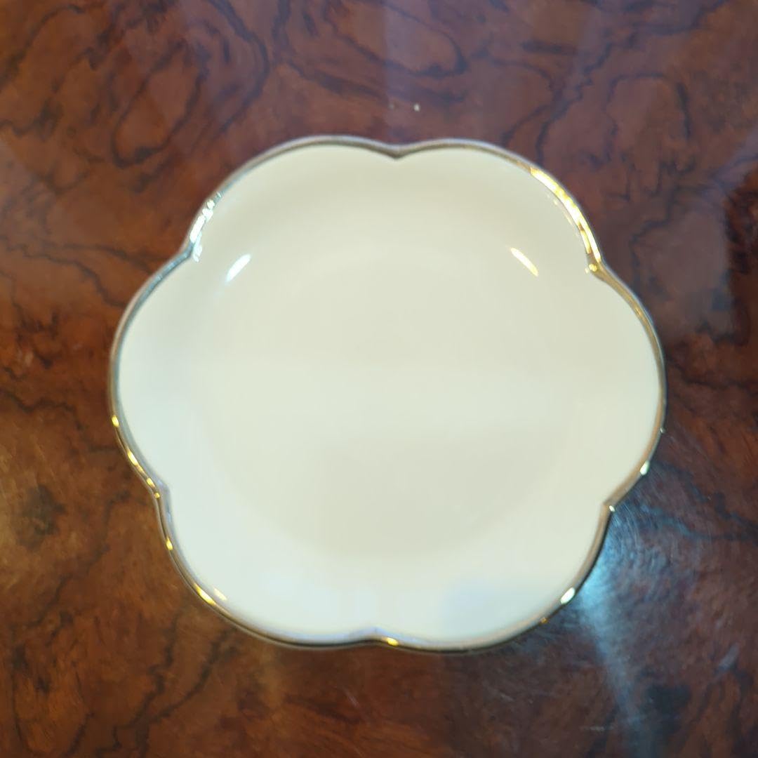 BARNEYS NEWYORK 大皿4枚