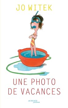 Paperback Une photo de vacances [French] Book