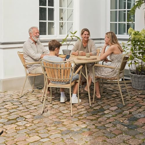 Teakholz, das Zeit kennt und ihr standhält