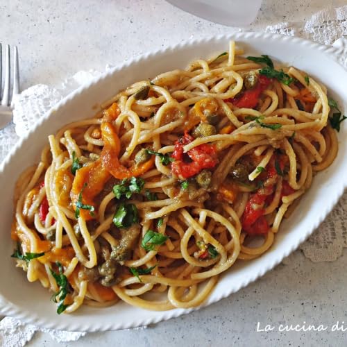 Spaghetti con peperoni arrostiti e crema di melanzane