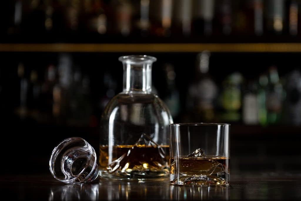 LIITON Everest Mountain Whiskey Decanter Set – 34oz Mountain Crystal Glass Decanter with 4 Old Fashioned Glasses – Premium Gift for Men – Bourbon, Scotch, and Liquor Lovers - Image 3