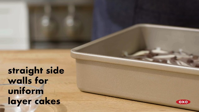 Amazon.com: OXO Good Grips Non-Stick Pro Cake Pan Square 9 x 9