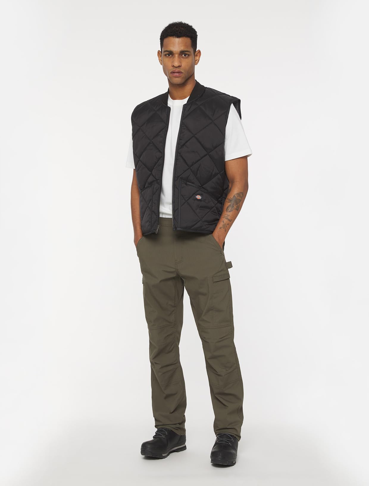 Dickies Men's Diamond Quilted Vest