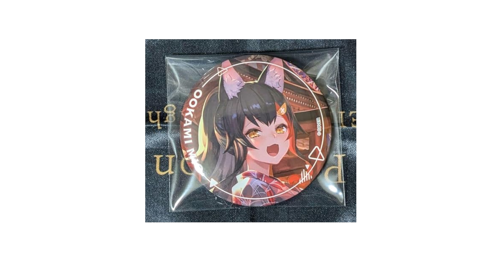 Amazon.co.jp: ホロ ライブ Art Selection オンリー缶バッジ